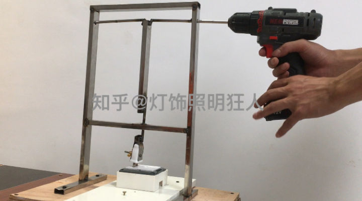 開關插座哪家強？14個品牌插座硬核測評