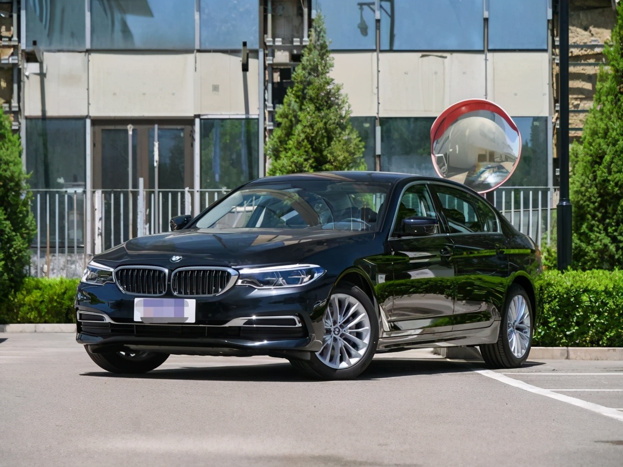 手握40万没要e级却提了宝马530li,800公里后,车主一肚子话要说