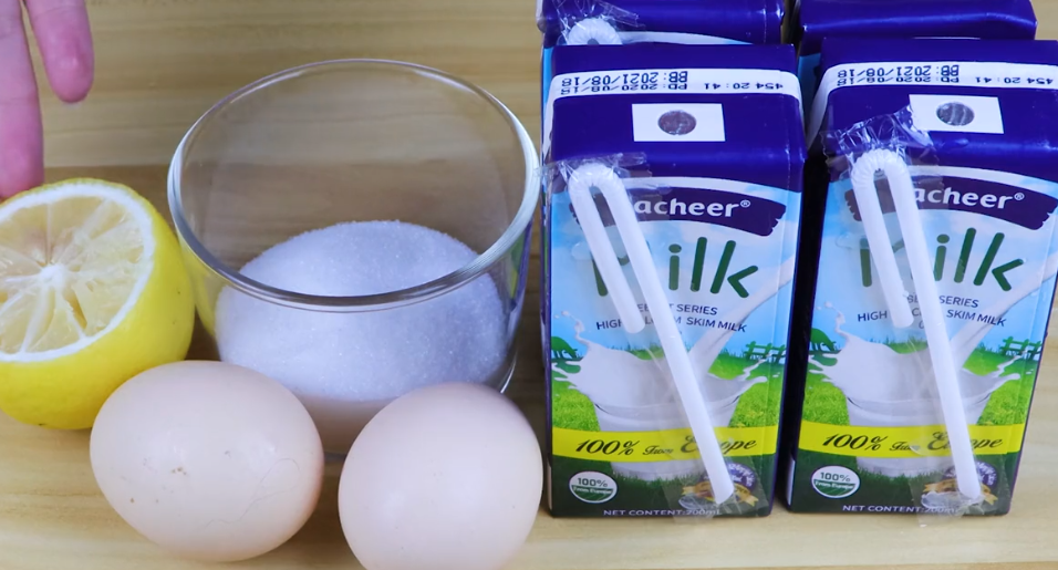 伊利小布丁怎么做（原来自制布丁这么简单）(1)