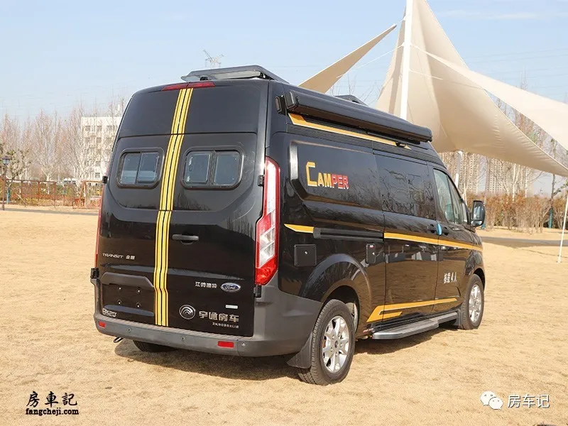 沿用轻客销冠车型,打造时尚B型房车,宇通B520售价36.8万