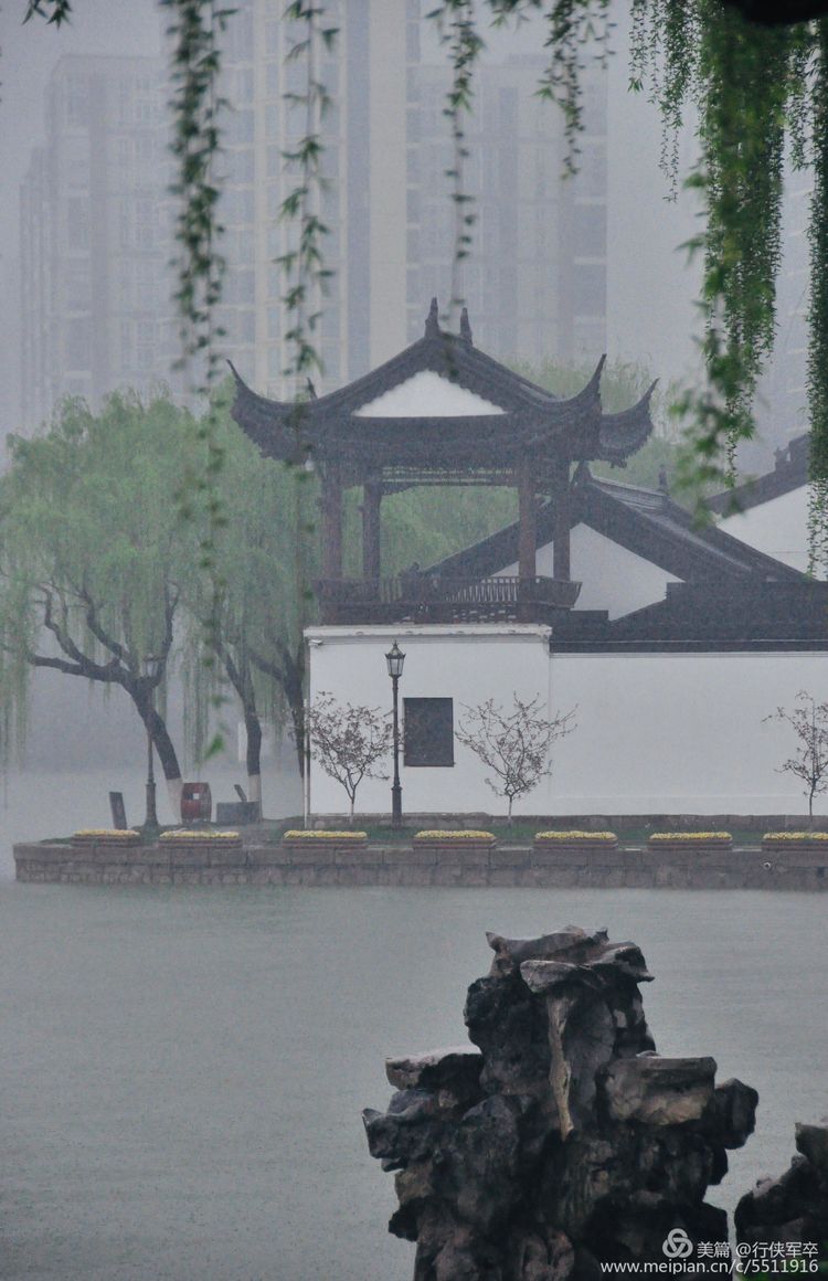 莫愁湖——粉黛江山，留得半湖烟雨；王侯事业，都如一局棋枰