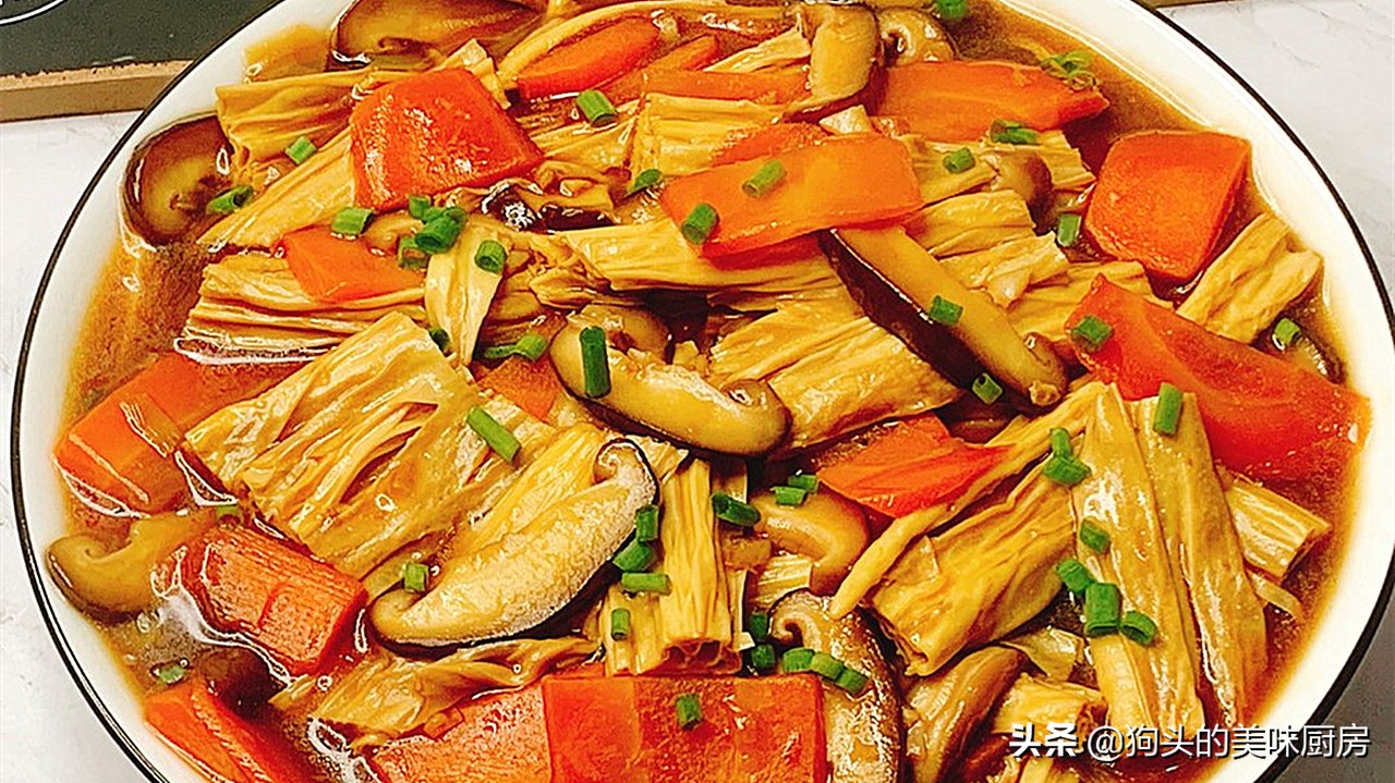 最近很火的腐竹做法，快手家常菜，下饭又营养，上桌比肉还受欢迎