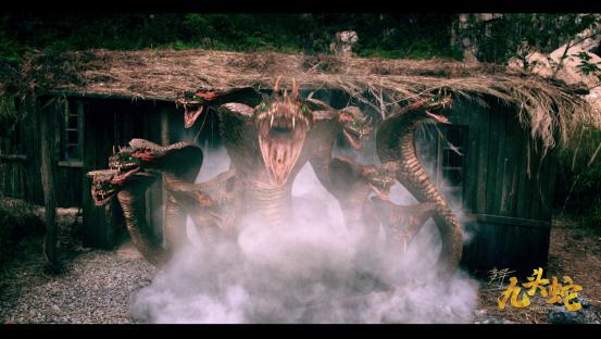 1分,一部震撼人心的怪兽大蛇电影,开头就很吓人