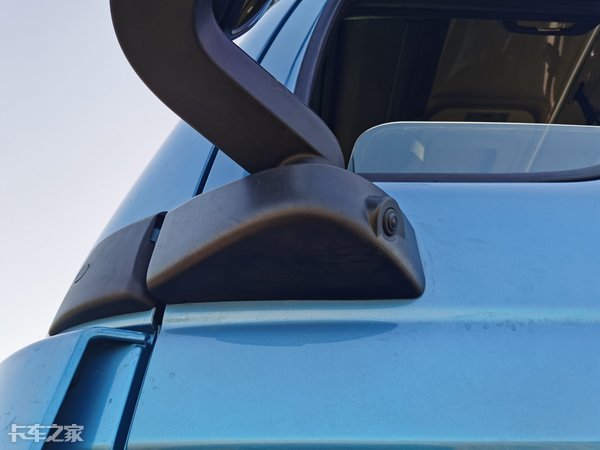 2020款重汽汕德卡牵引车配超高顶驾驶室，售价45万元值吗？