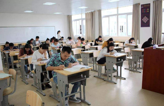 有专科批次招录资格几所985，不是各省市都有名额，考生要了解