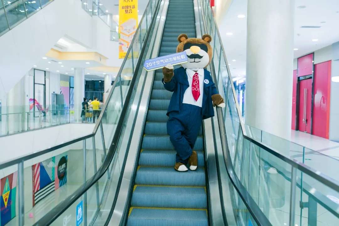 天生“i”动 畅享驾趣极致-创新纯电动BMW iX3商圈之旅圆满结束