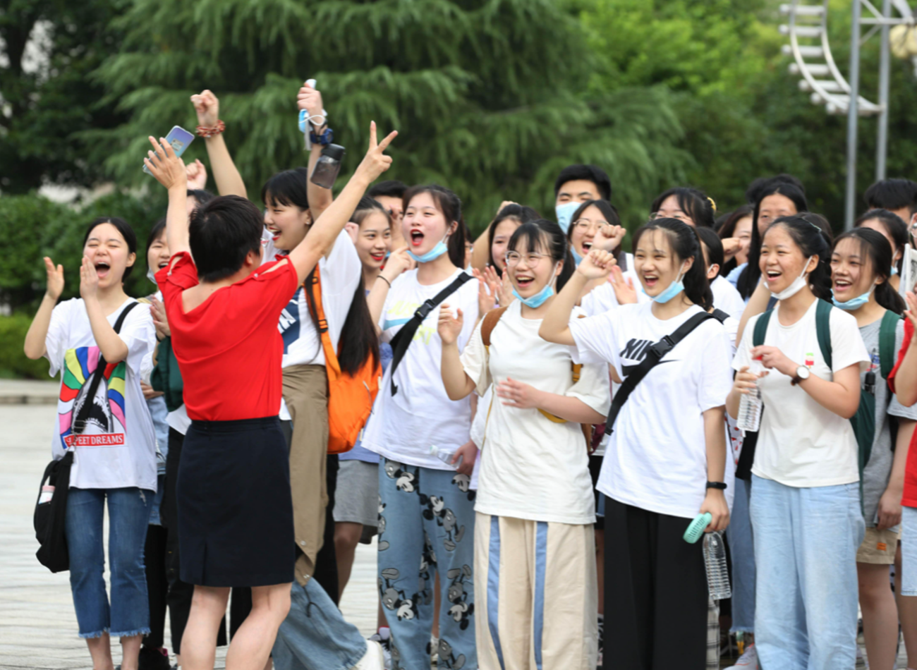 2021年高考，数学难不难？考生们的回答，直接让家长不淡定了