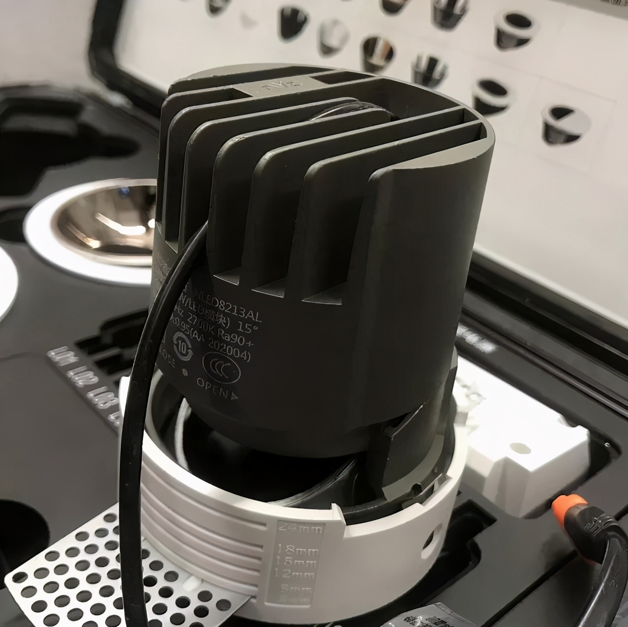 「酒店灯具」高端酒店的筒灯怎么选，筒灯防眩有什么妙招？