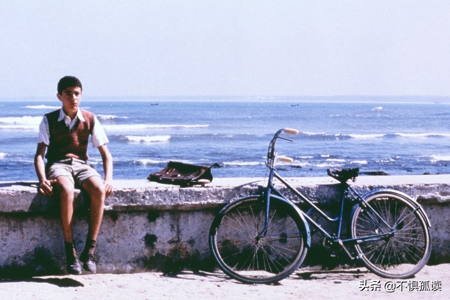 《西西里的美丽传说》：她因为太美丽，被嫉妒的女人群殴、剃光头