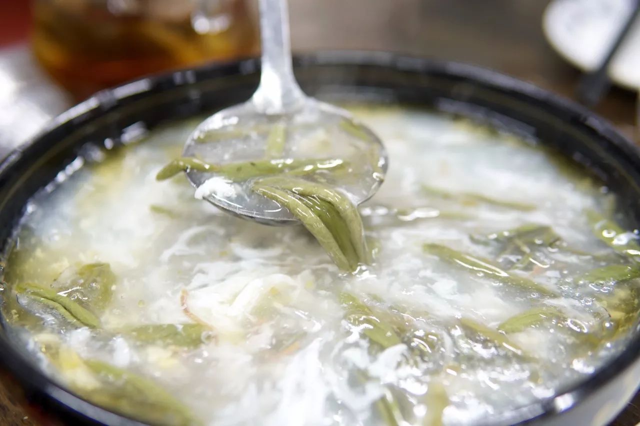 苏州美食全攻略：盘点人间天堂苏州的各种美味佳肴