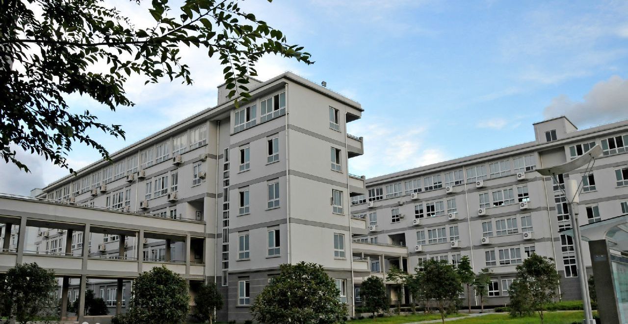 温州市“闻名一域”的10所高中，3所一段率超90%，卧虎藏龙