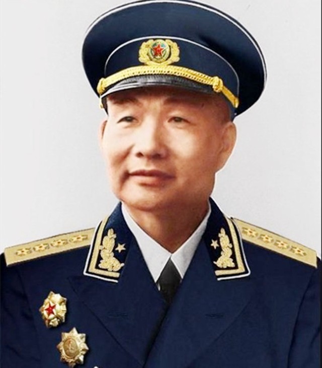 1955年授军衔，十位大将都担任什么职务？职务最高的是谁？