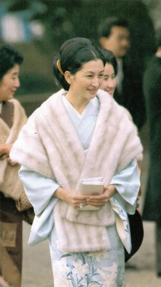 美智子：被婆婆良子高压统治41年，晚年化身恶婆婆，折磨儿媳雅子