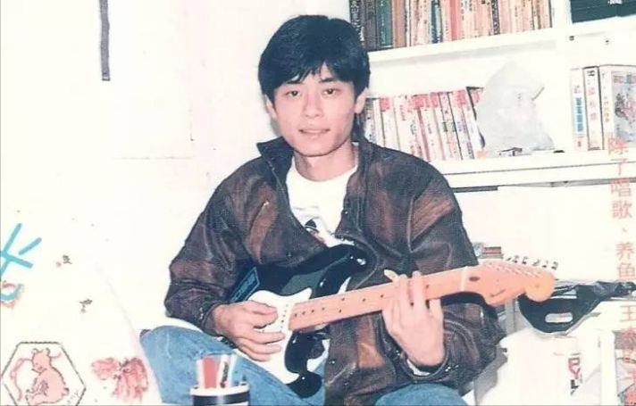 王杰的第一任妻子是谁 王杰2001年后嗓子变了谁下的毒图片