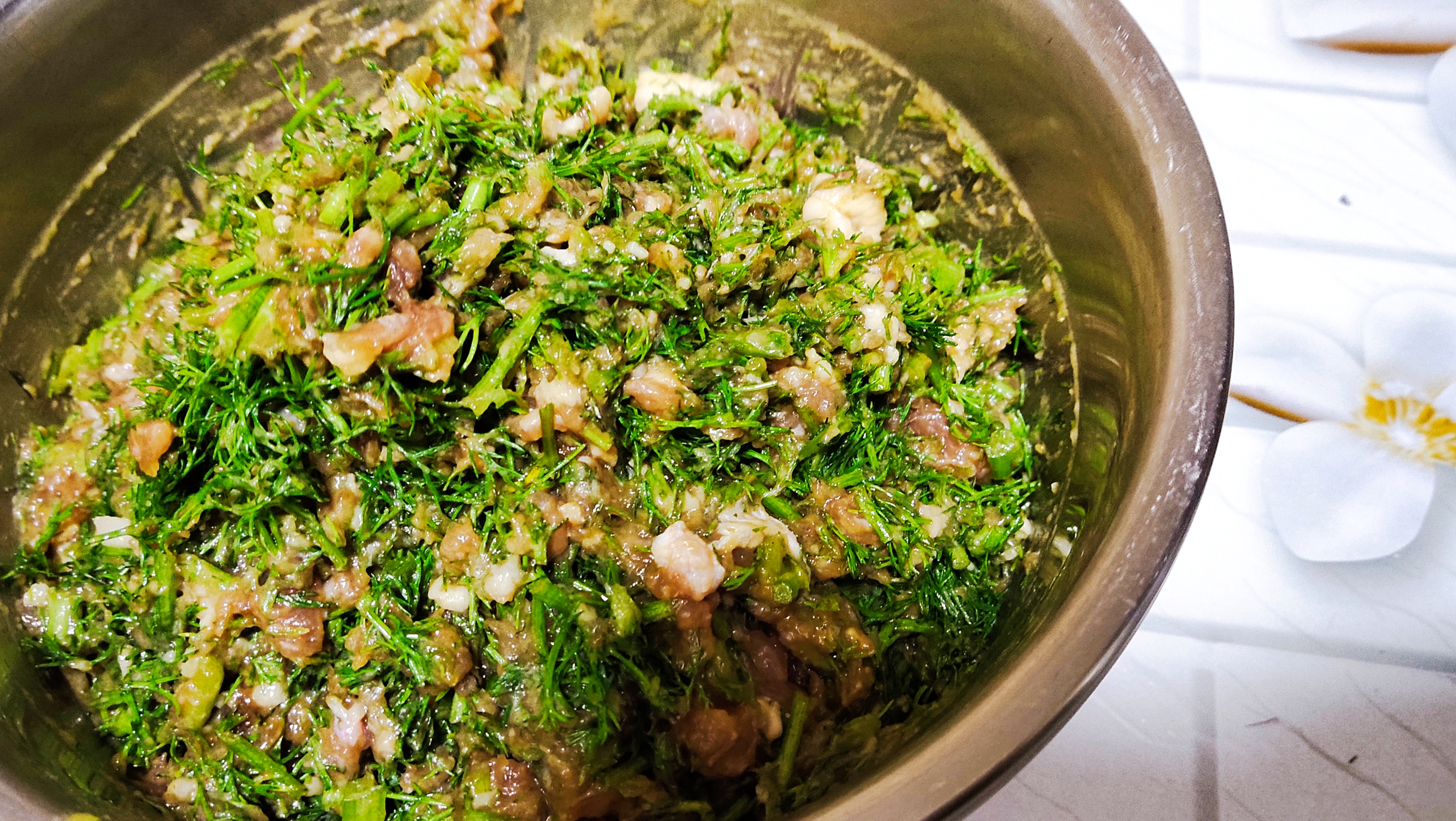 冬天茴香是个宝，和猪肉包成饺子，记住2放1不放，鲜香味美真好吃