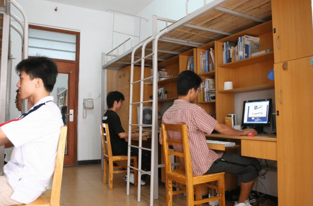 南开大学“人性化寝室”火了，自选室友都不算啥，夫妻同住引热议