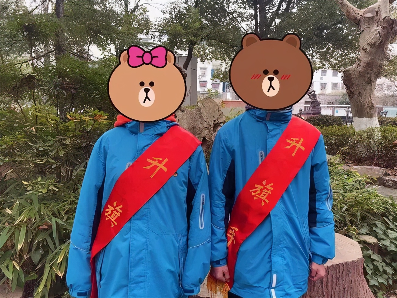 “为什么国产剧里的校服，永远比现实的好看”