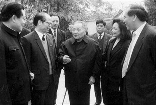 1992年邓小平南巡讲话：谁反对改革，就让谁睡觉去好了