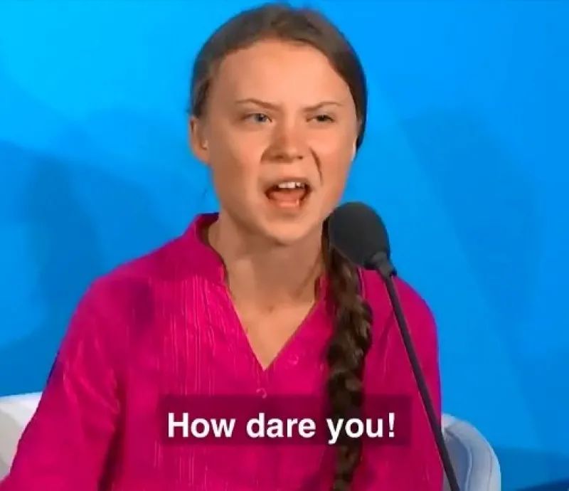 6000块的香奈儿圣诞礼盒，拆出一堆“破烂”？