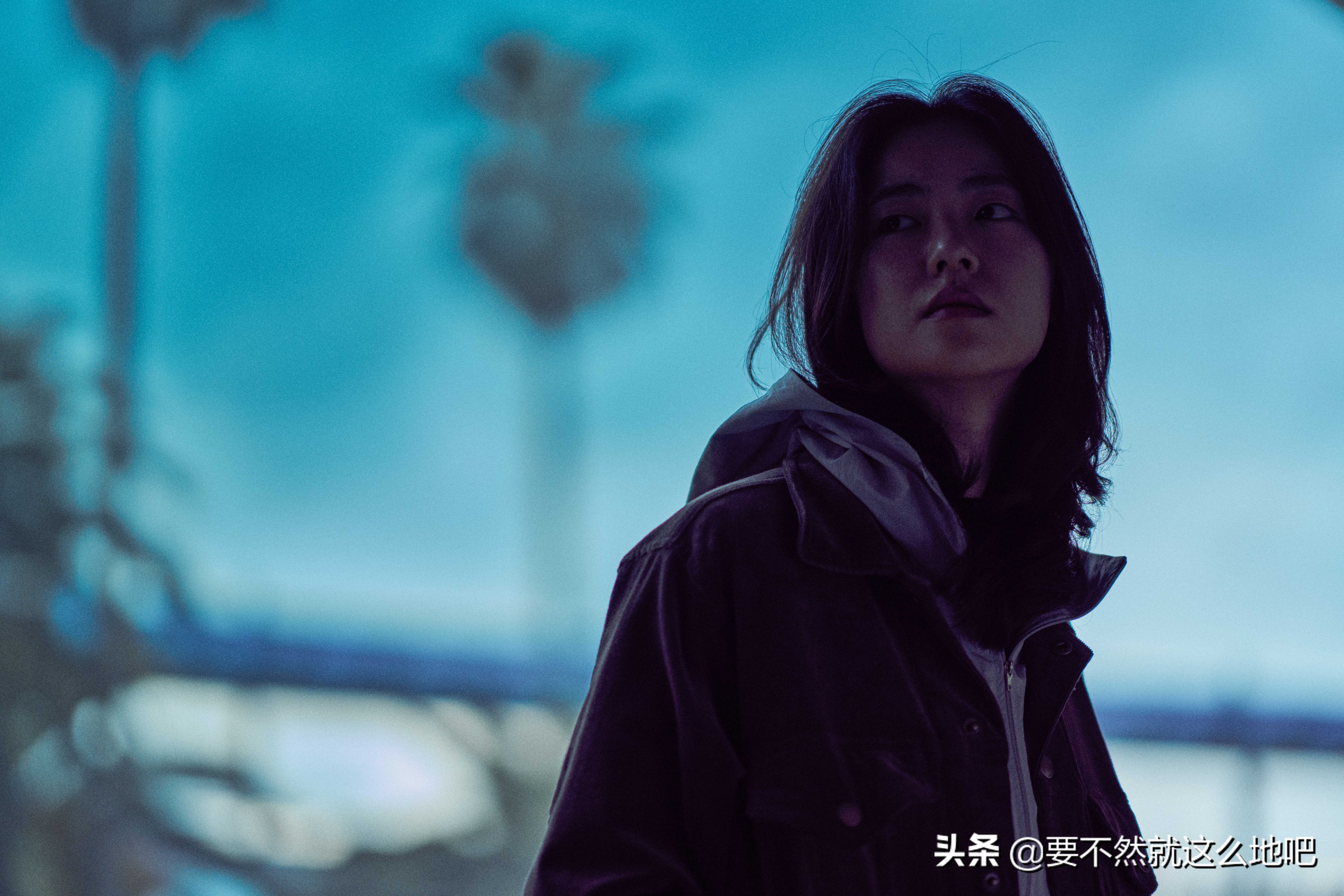 韩国黑帮电影《乐园之夜》：女人上一秒被调戏，下一秒杀人如蚁