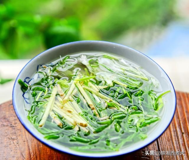 多宝鱼无鳞却很腥？一招教你轻松搞定去腥！清蒸多宝鱼鲜嫩又肥美