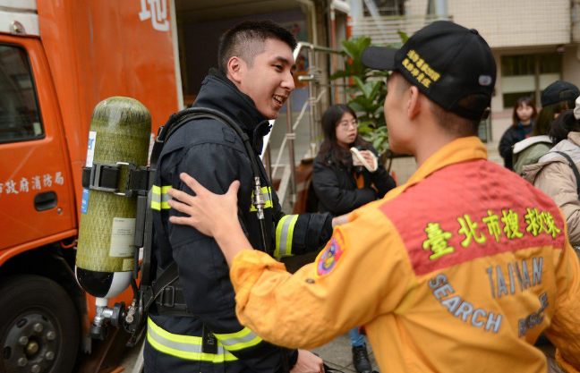 首播收视就拿冠军，冲上华语口碑榜第2，这部连续剧怎么还没火？