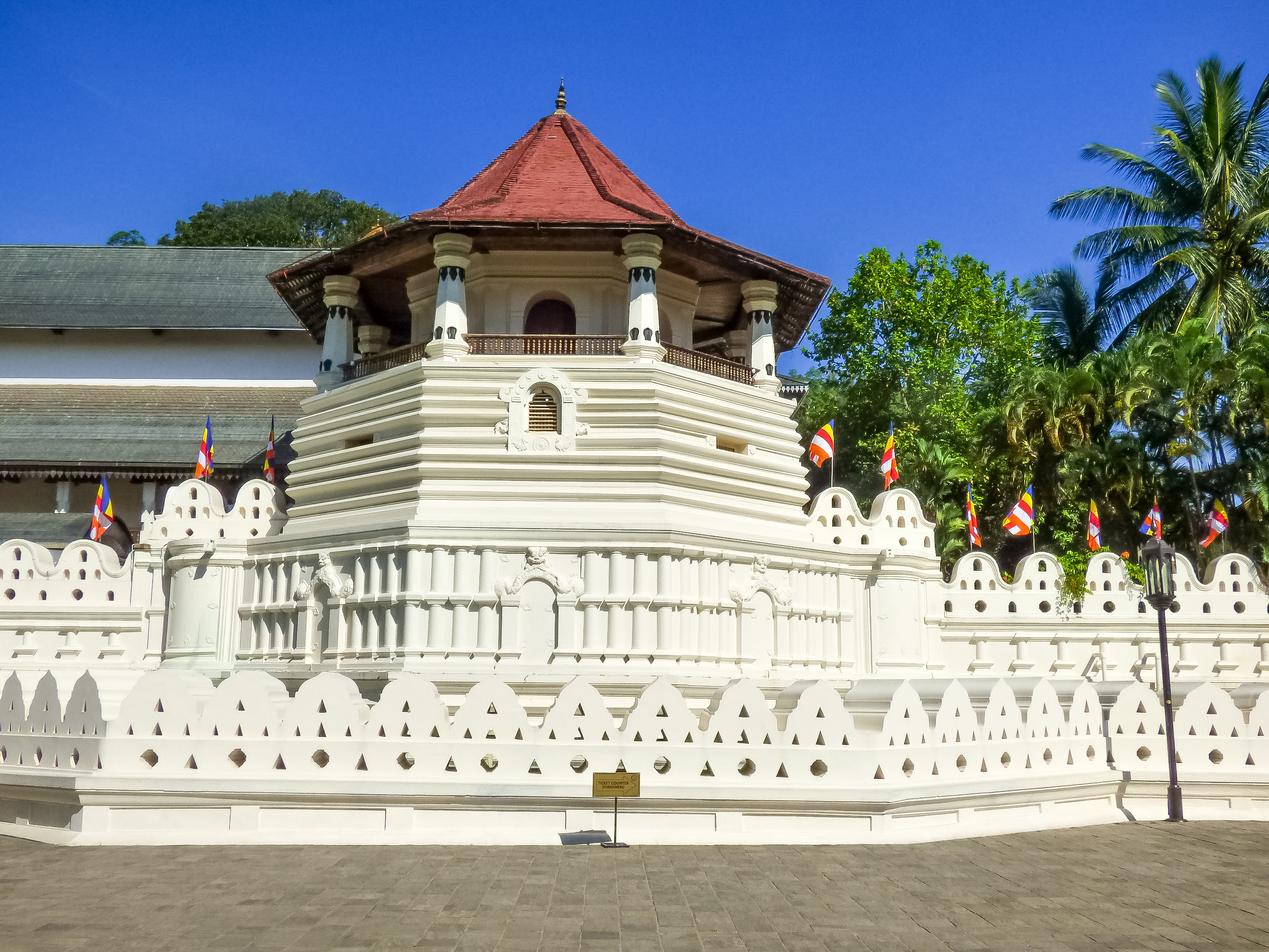 你知道斯里兰卡必去的佛教圣地是哪里吗? 