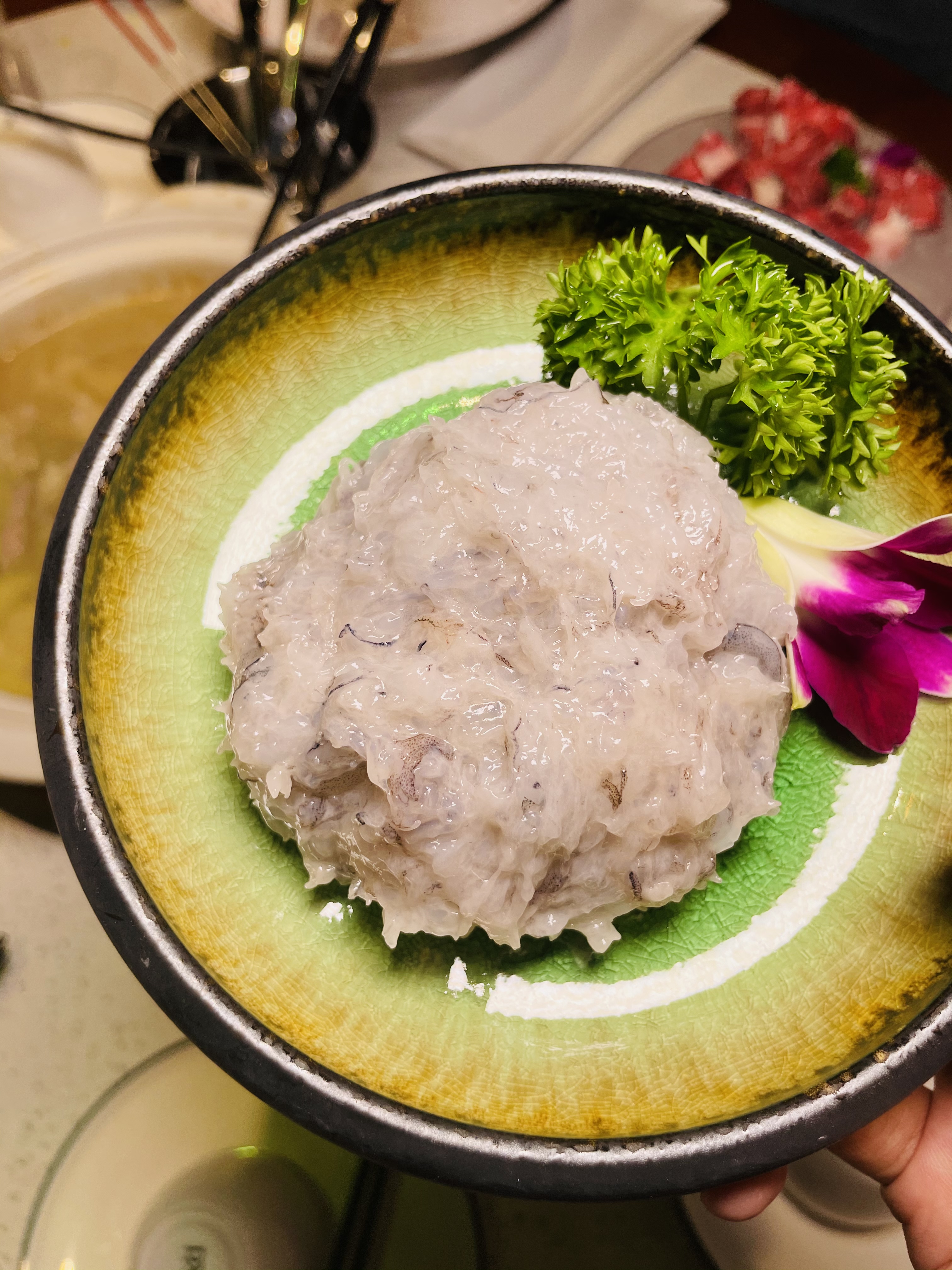 就在长职附近新开了一家鸡鲍鱼的店，以后再想吃真的太方便了