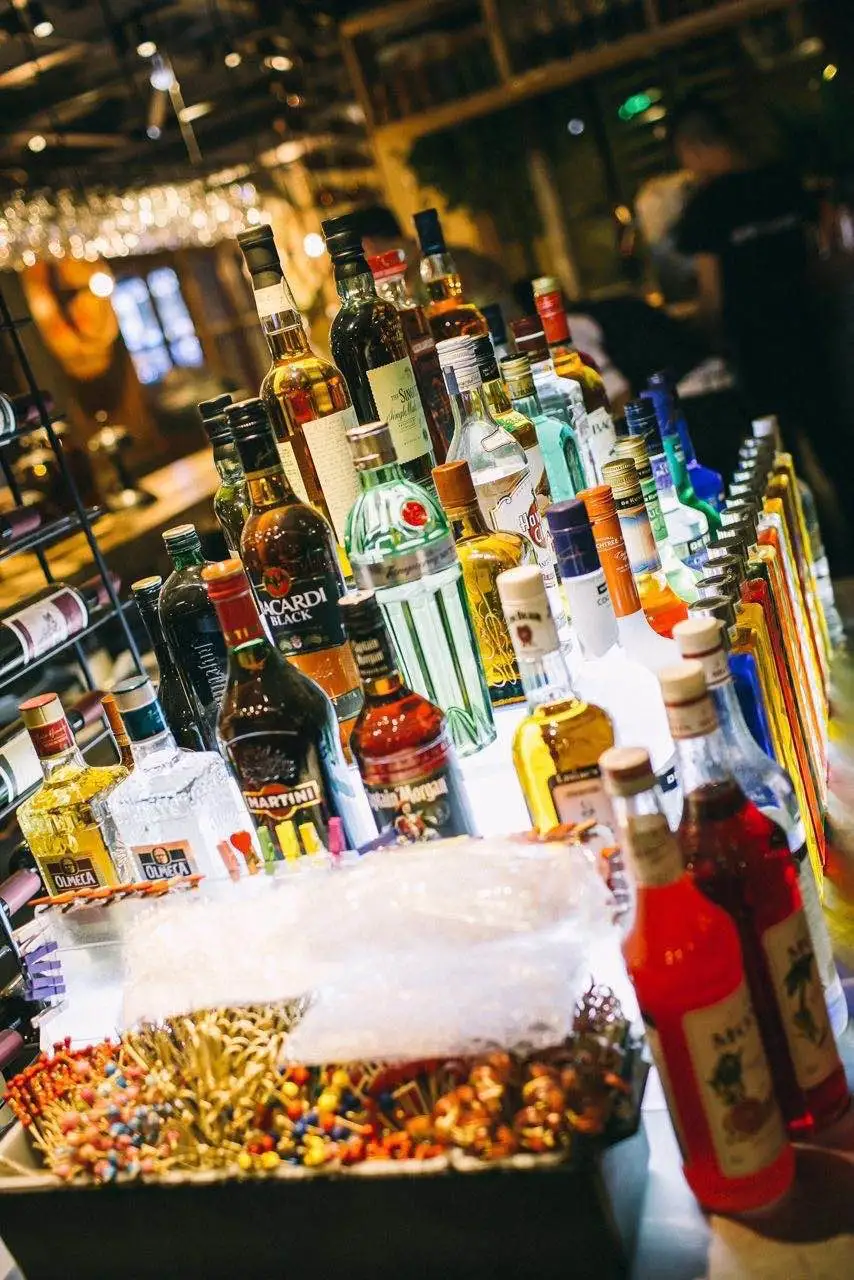 在江畔的酒吧,『九同』?  嘻嘻,让我先替你们去玩一玩!