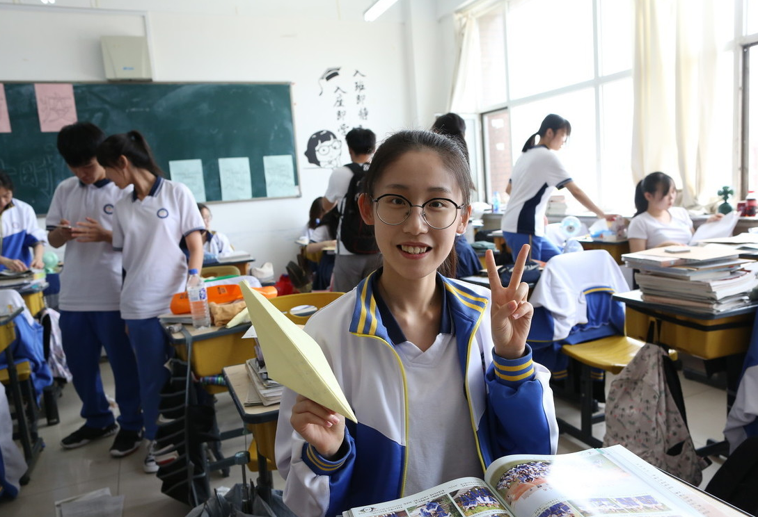 初中时男学霸“扎堆”，高中后逐渐减少？老师：女强男弱已是常态