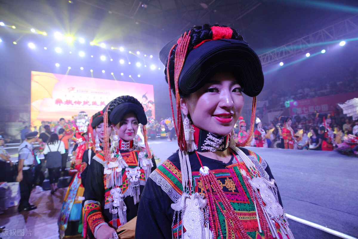 彝族大凉山美女(大美凉山·彝族美女)