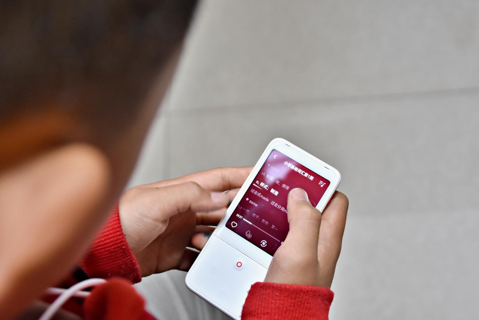 专注听和说的训练，智能复读模式助力，全面提升英语口语听力