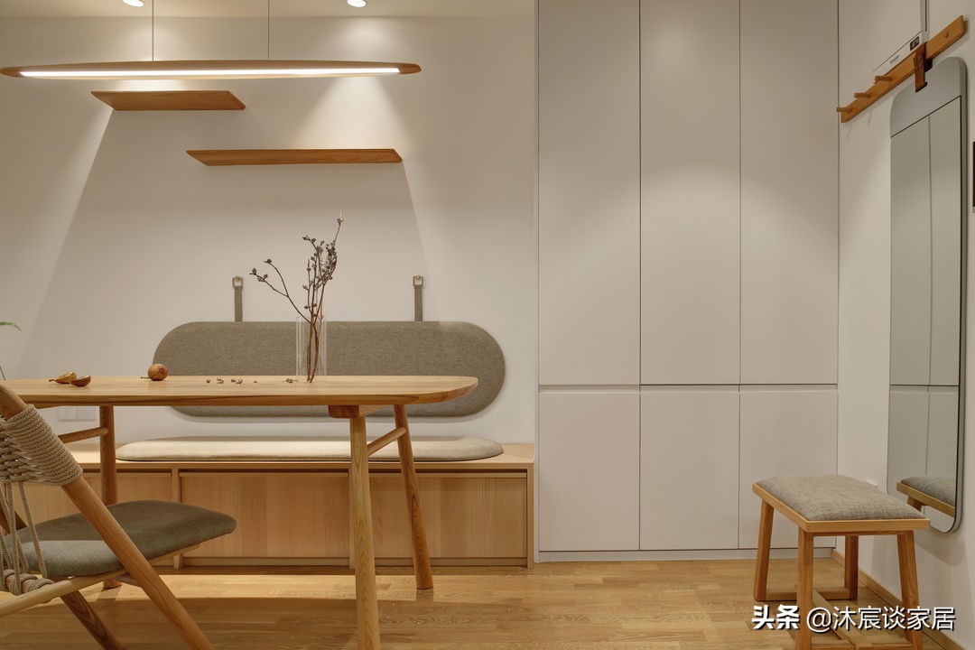 她让客厅功能多元化，值得借鉴，全屋温馨大方，真不愧是装修样板