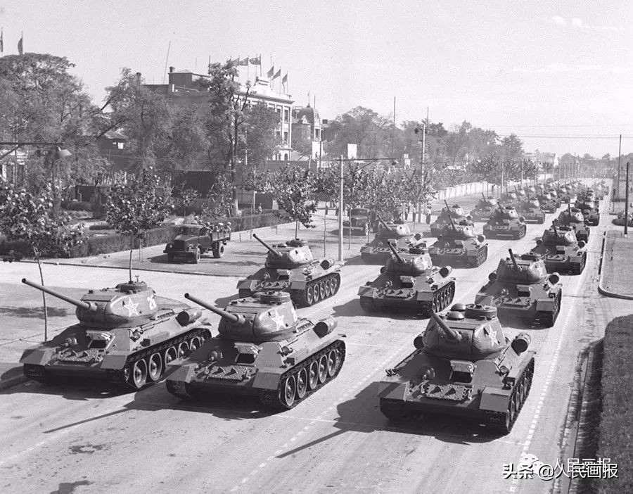 珍藏版！历次天安门广场的阅兵影像