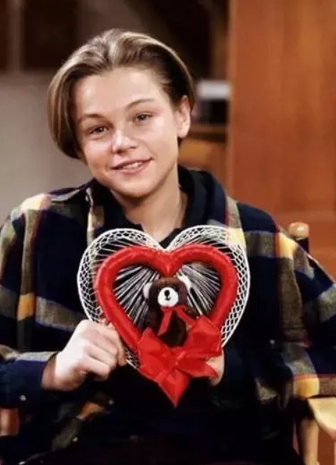 8位靠“脸蛋”走红的男明星，各有各的特色，让人一眼难忘