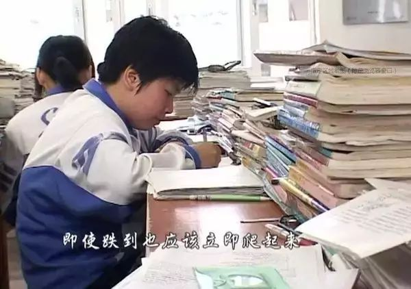 高分纪录片《高三》：95分钟背后折射出，普通人的人生可能性