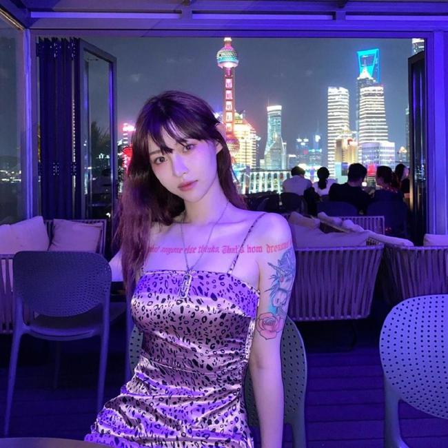 知名网红的隐私照与视频流出，在网上疯传后回应：系造谣，已抑郁