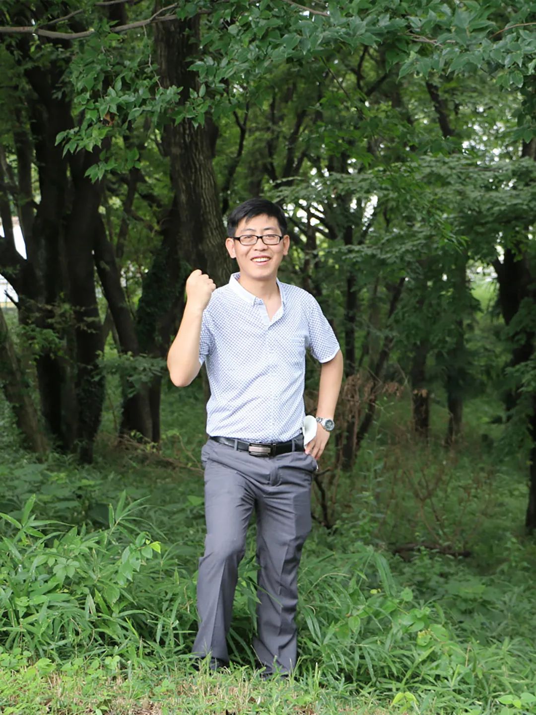 王震：一心追逐药研梦，十年钻研结硕果