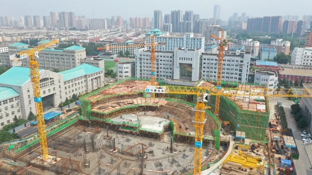 沈阳大学图书馆新建工程顺利封顶啦！！！