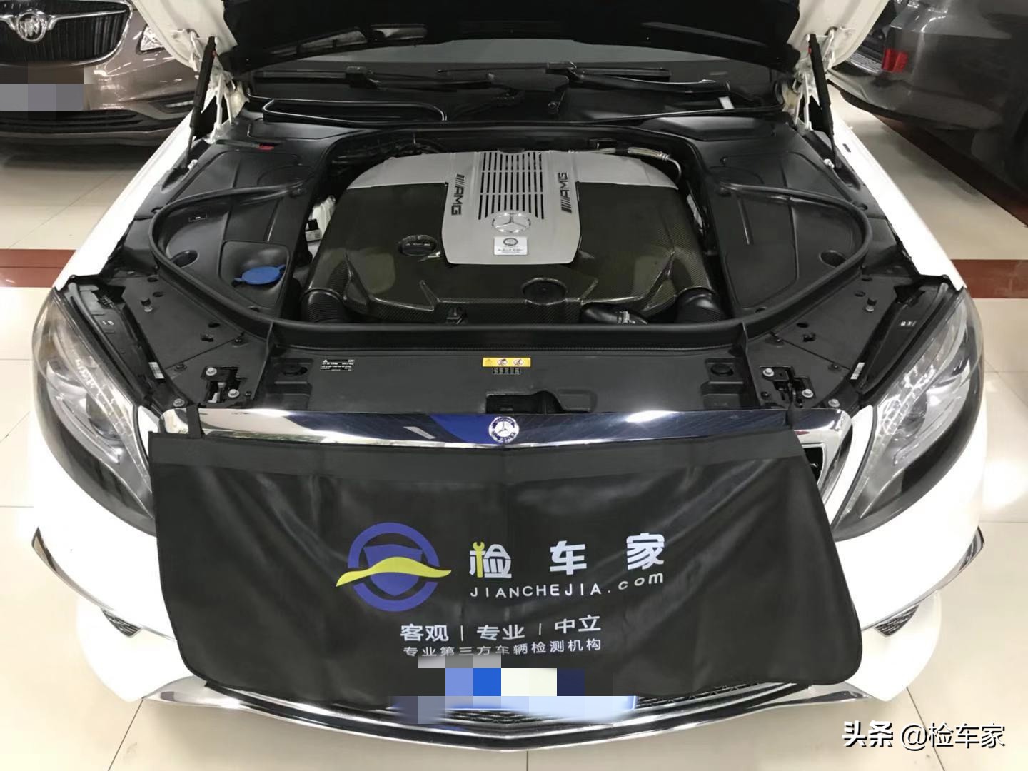 奔驰S65L车主的痛，3年掉价200多万？网友：没了西安一套房