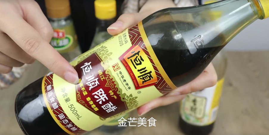 原来香醋，陈醋，米醋，白醋区别这么大，今天才知道，涨知识了