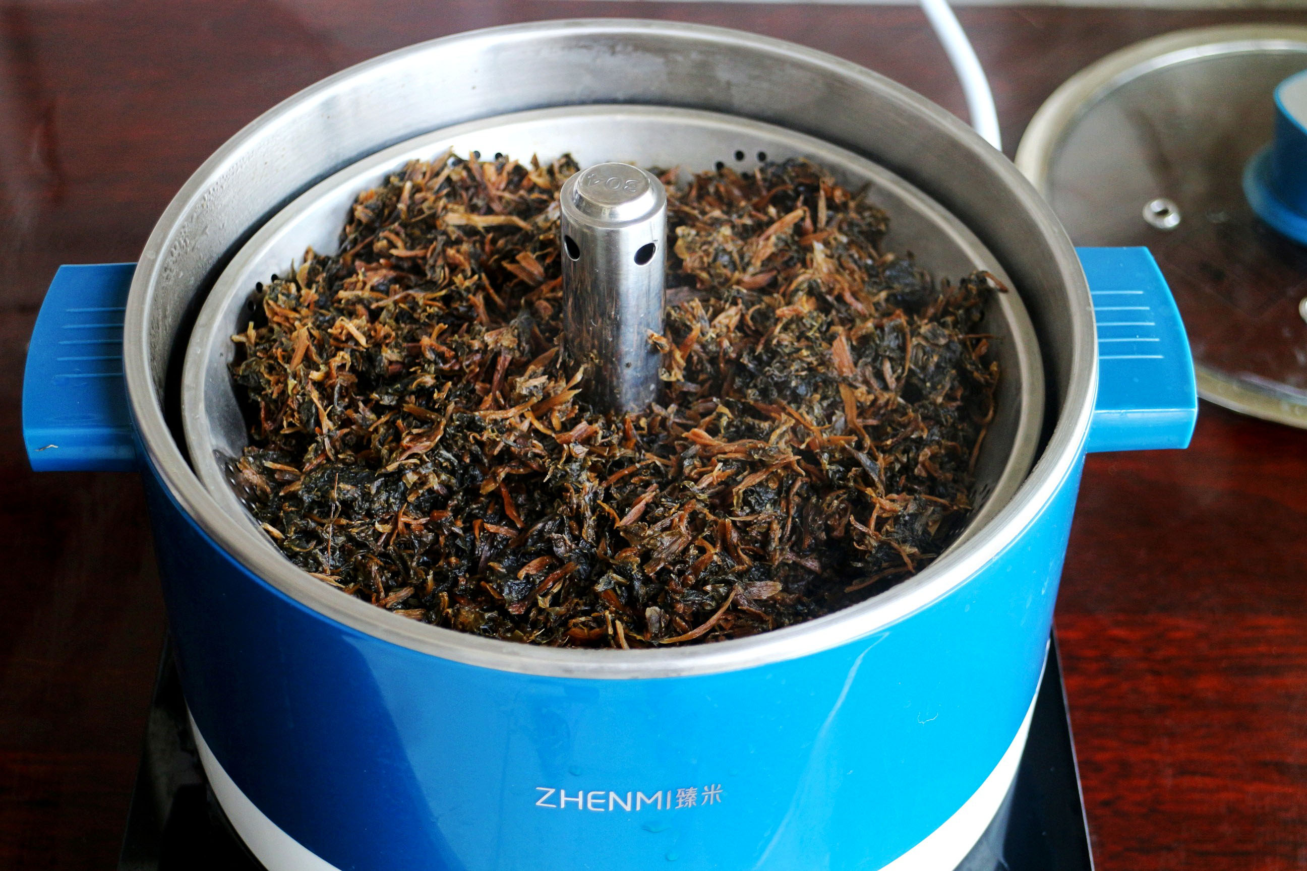 这菜是南方特色菜，加3个鸡蛋一炒，咸香下饭，炒一次可吃一周