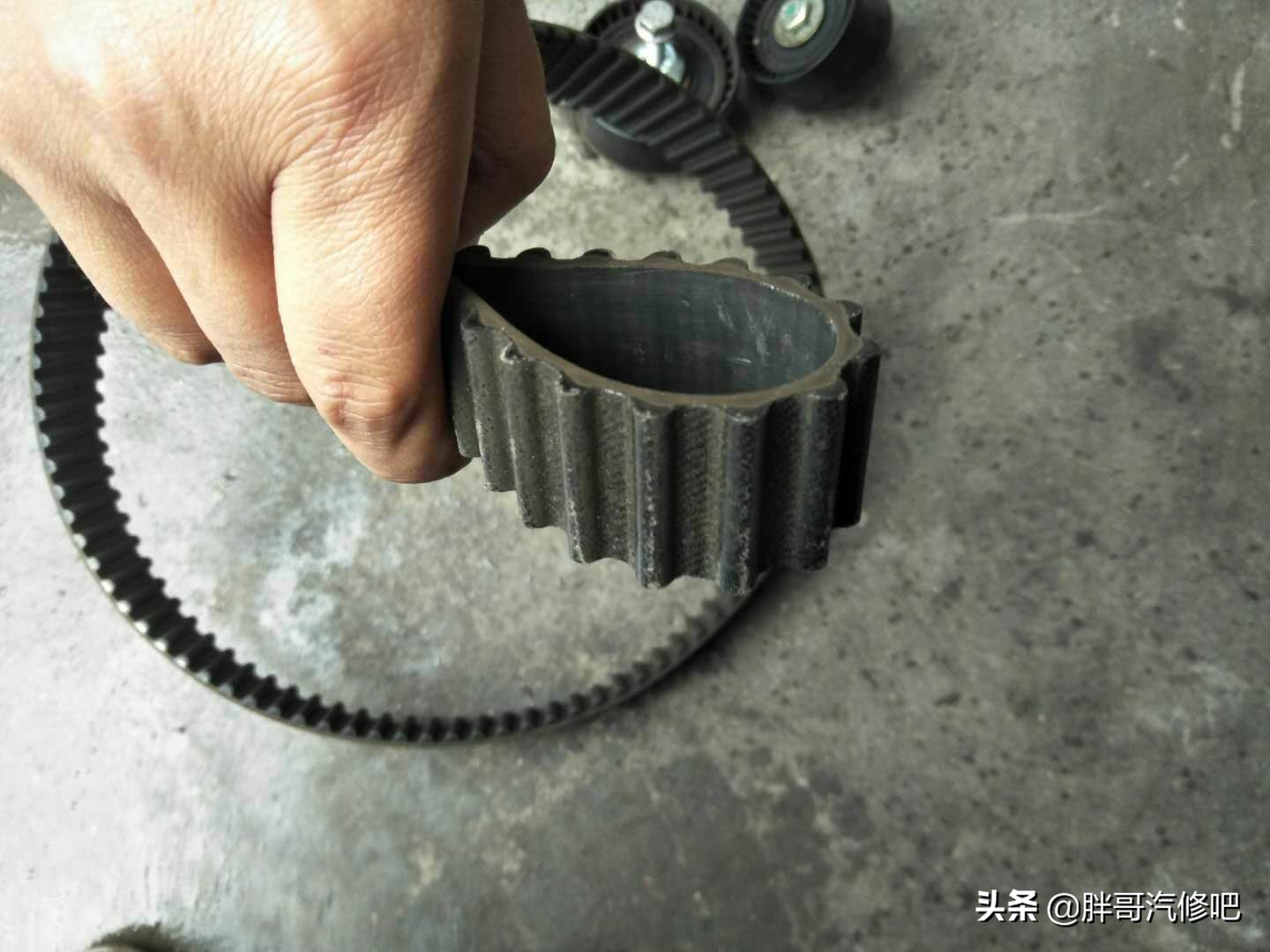 10万公里的车该如何保养？检查不是走马观花，保养不只是换机油