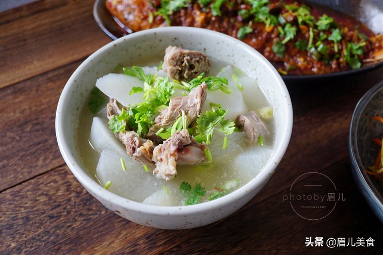 和萝卜一起煮汤(和萝卜一起煮汤的功效)