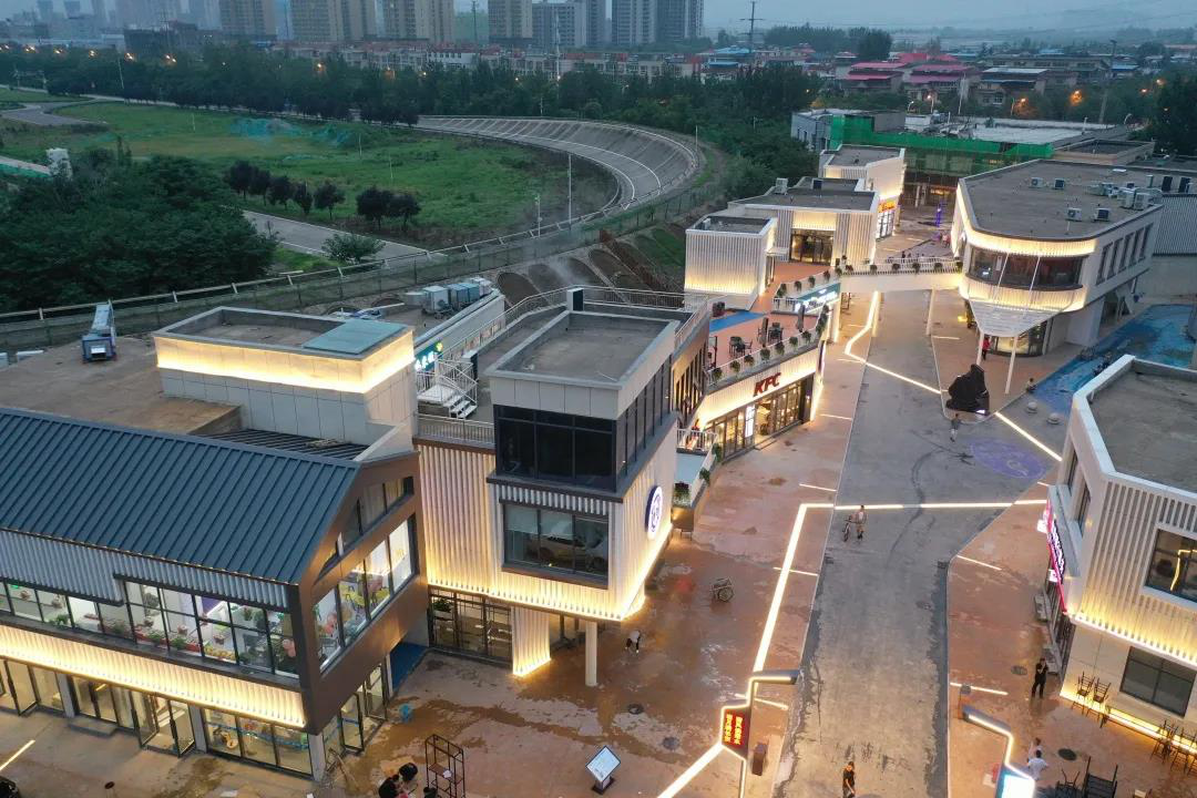 占地3745亩！陕西“超牛”大学：坐拥全国唯一的汽车试验场，游泳馆、商业街应有尽有！