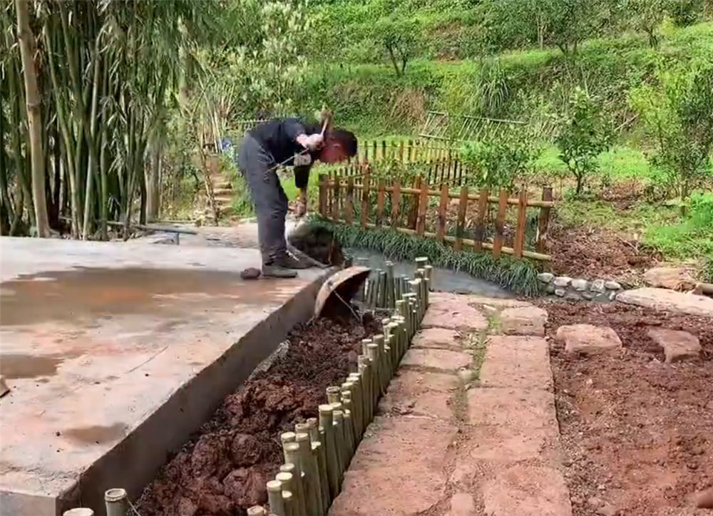 他改造荒废23年的农村小院，将废旧院子变成世外桃园，网友：向往