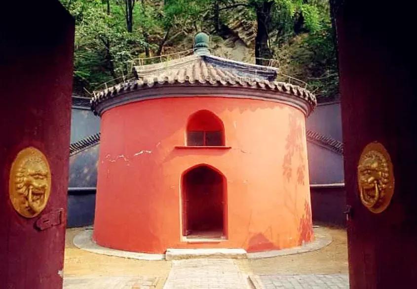 赏秋时节 </p><p>　　 打卡京郊这10条乡村公路，藏着北京最美的秋天