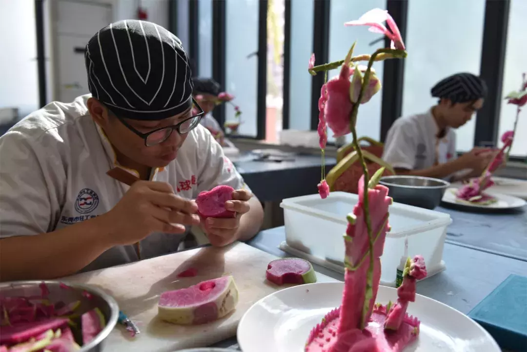 等你一年，2019年东莞市轻工业学校招生简章终于出手了！