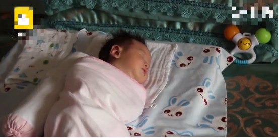 出生23天的新生儿开口说话喊出妈妈，亲妈却说孩子是饿了才开口