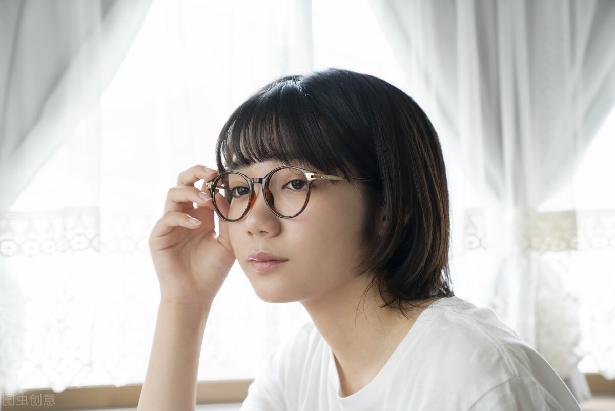 孩子近视了怎么办？家长必看的防控指南